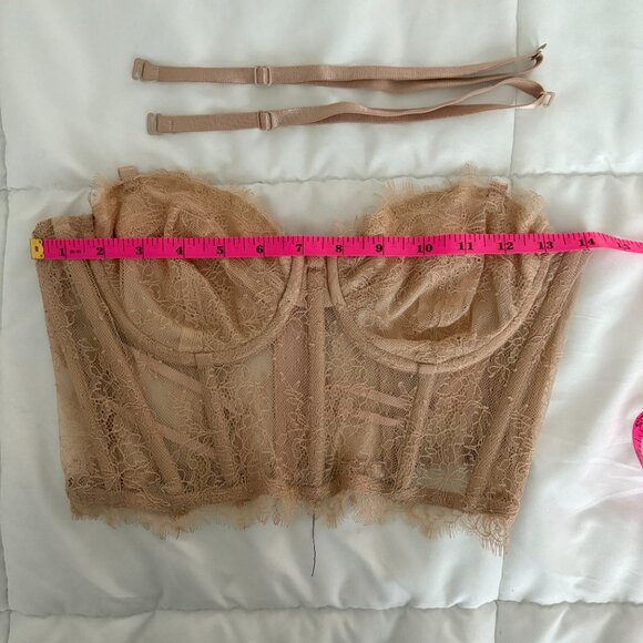 Windsor Women's Lace Appeal Scalloped Lace Bustier Natural Beige Size Small - Picture 8 of 10